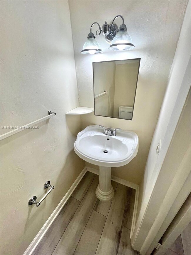 7626 NE 6th Ct unit 7, Miami, FL 33138 - photo 6