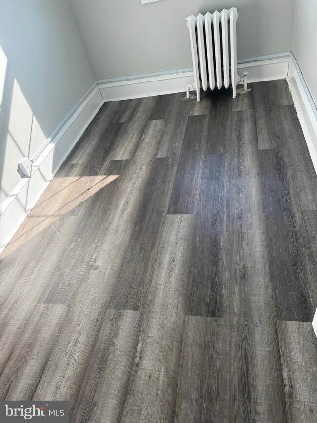 7128 Radbourne Rd, Upper Darby, PA 19082 - photo 3