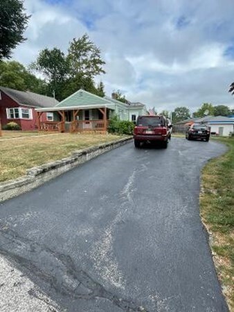 4 Englewood St, Webster, MA 01570 - photo 2