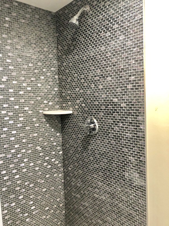 9 Laurel St unit 3, Lynn, MA 01905 - photo 6