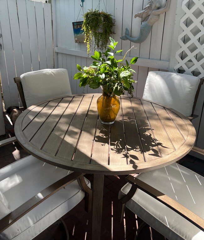 patio for outdoor dining