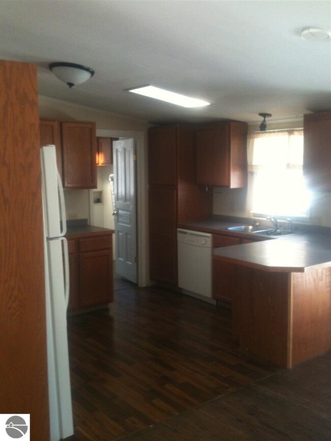 Kitchen with built in dishwasher