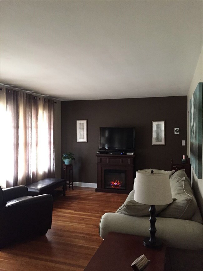 3 Almond St, Manchester, NH 03102 - photo 6