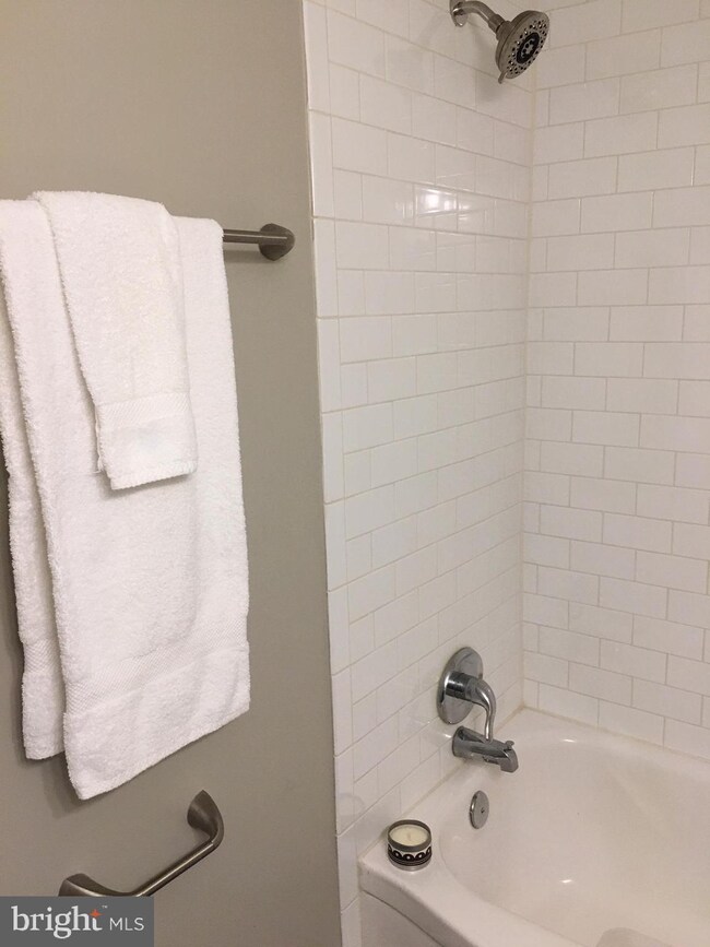 9451 Fairfax Blvd unit 101, Fairfax, VA 22031 - photo 4