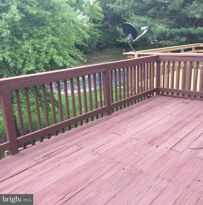 1555 Templeton Place, Rockville, MD 20852 - photo 4