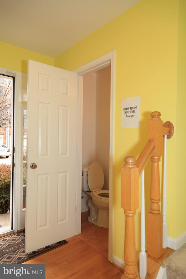 2465 Clover Field Cir, Herndon, VA 20171 - photo 4