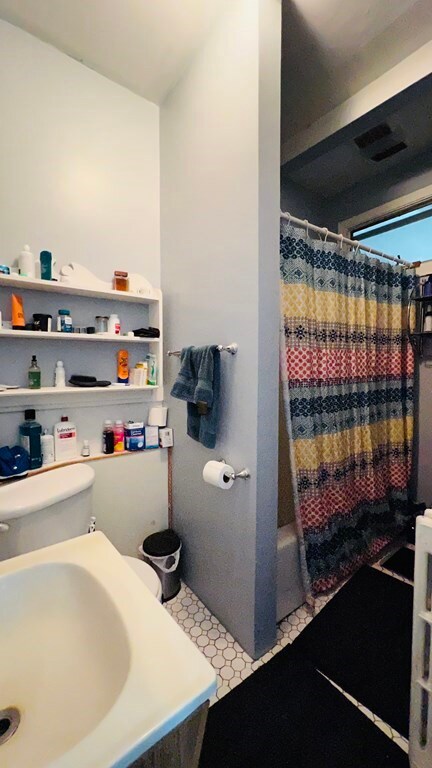 996 Chestnut St unit 3, Newton Upper Falls, MA 02464 - photo 2