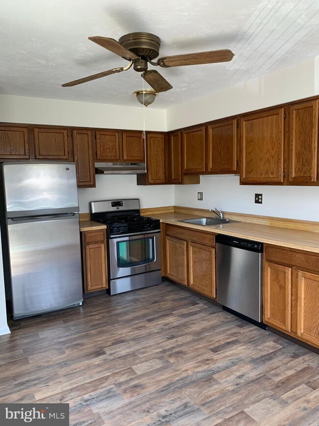 8749 Stockton Ave, Merchantville, NJ 08109 - photo 5