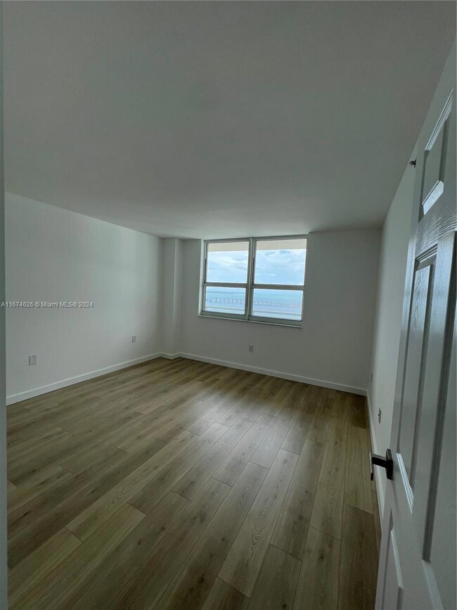 The Mark on Brickell unit 3205, Miami, FL 33131 - photo 5