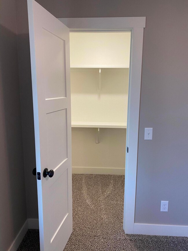 8BC10517-275B-4947-B3D4-C66DCB326765