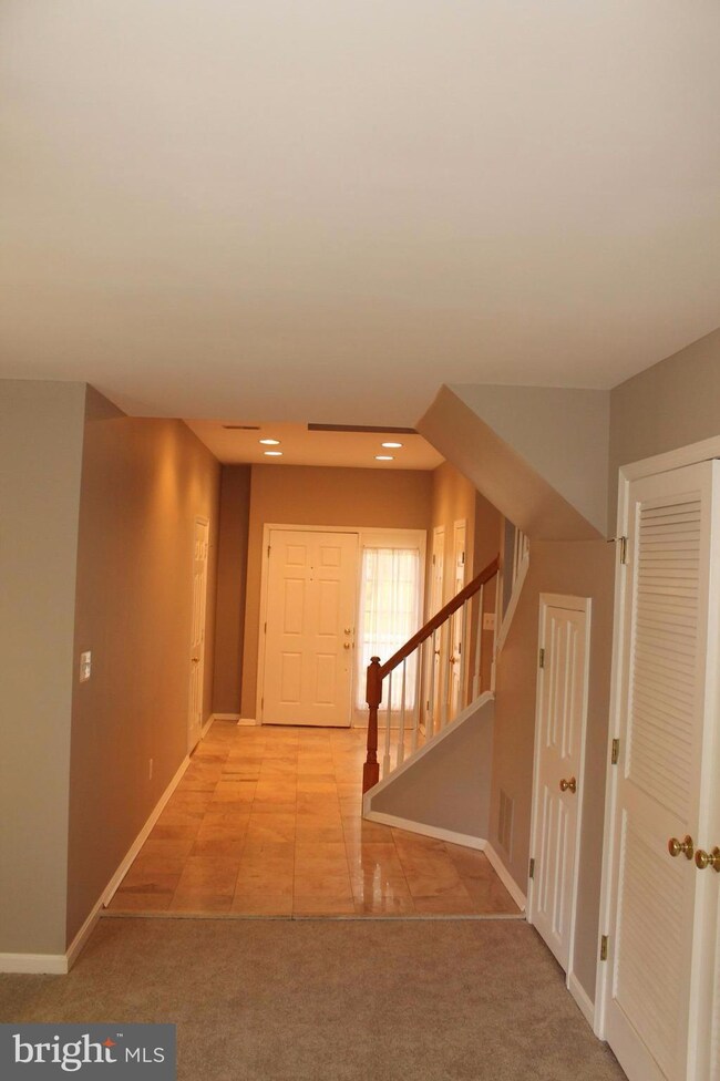 46777 Keswick Square, Sterling, VA 20165 - photo 5