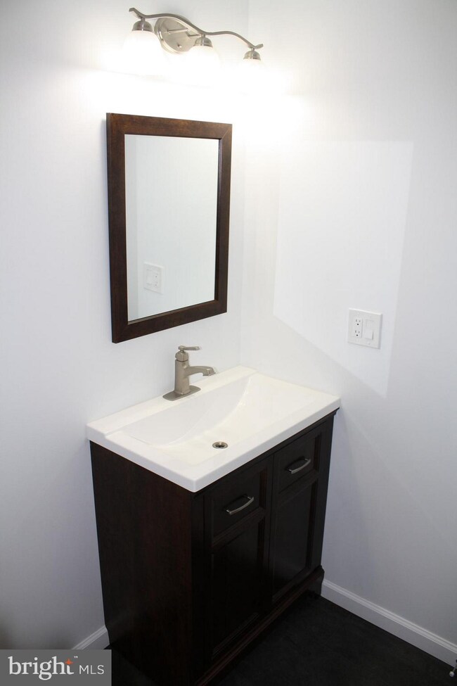 684 Market St, Lemoyne, PA 17043 - photo 7