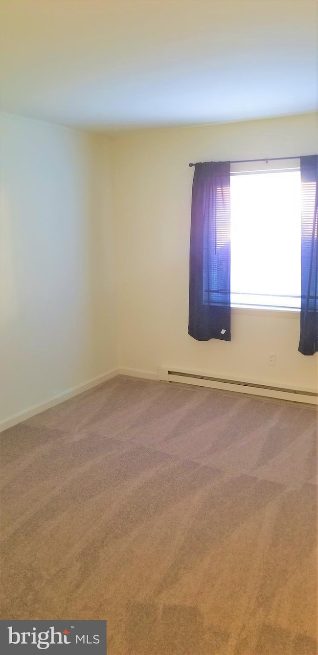 221 N Emory Dr unit 2, Sterling, VA 20164 - photo 4