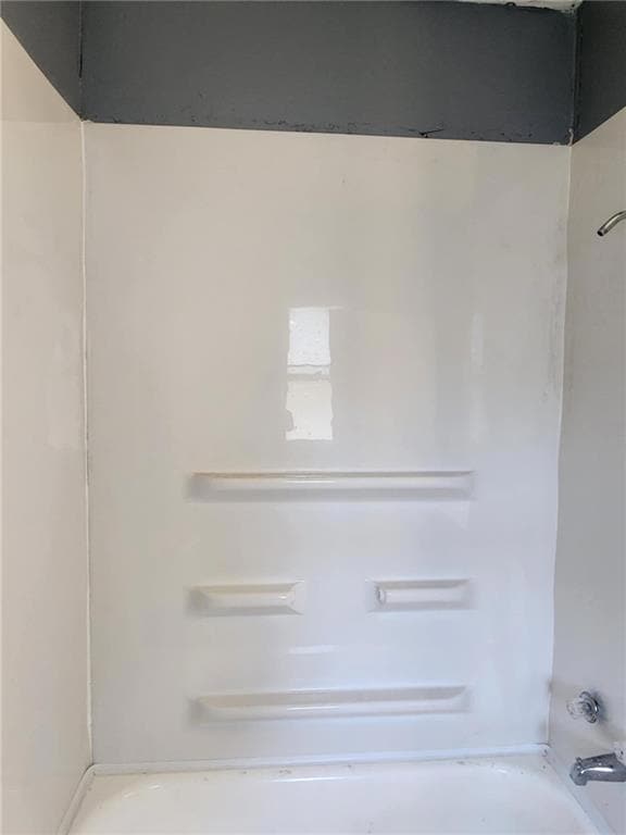 2016 Scott St, Saint Joseph, MO 64507 - photo 4