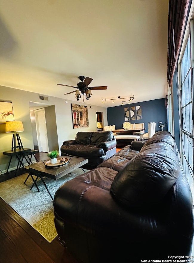 1045 Shook Ave unit 106B, San Antonio, TX 78212 - photo 3