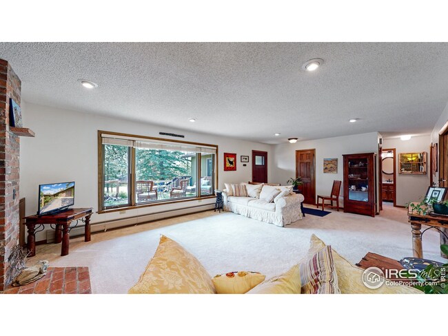 Lots of space to entertain and relax