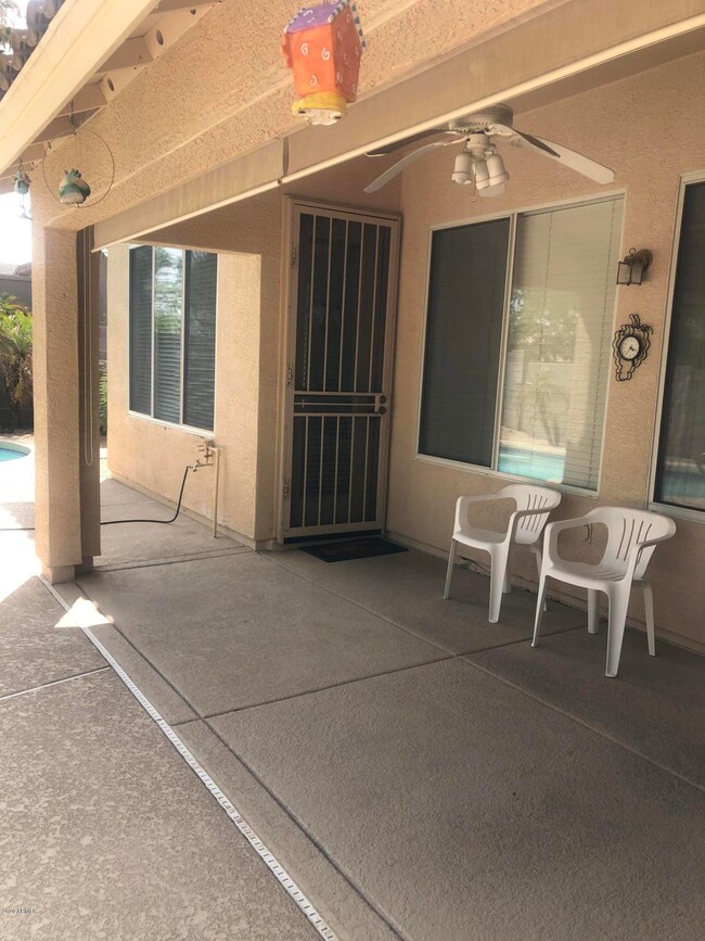 COVERED PATIO 2