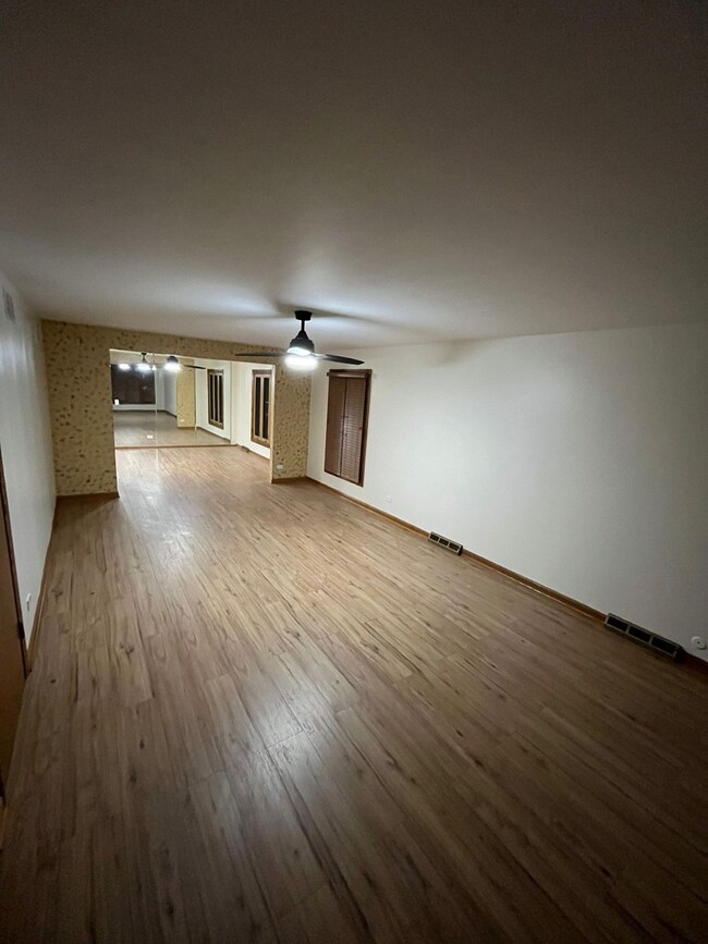 711 N Northwest Hwy unit 2, Park Ridge, IL 60068 - photo 4