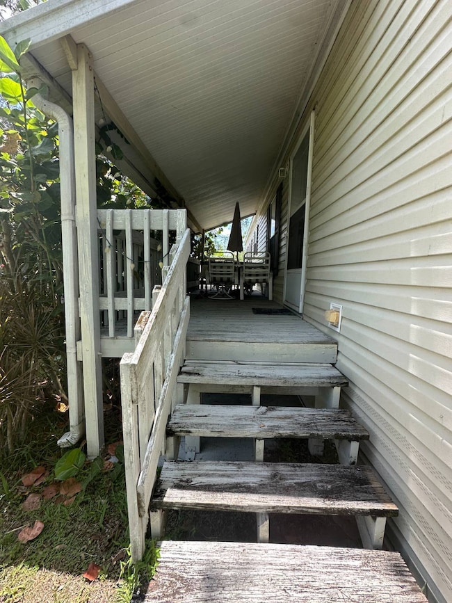 218 Third St, Valrico, FL 33594 - photo 4