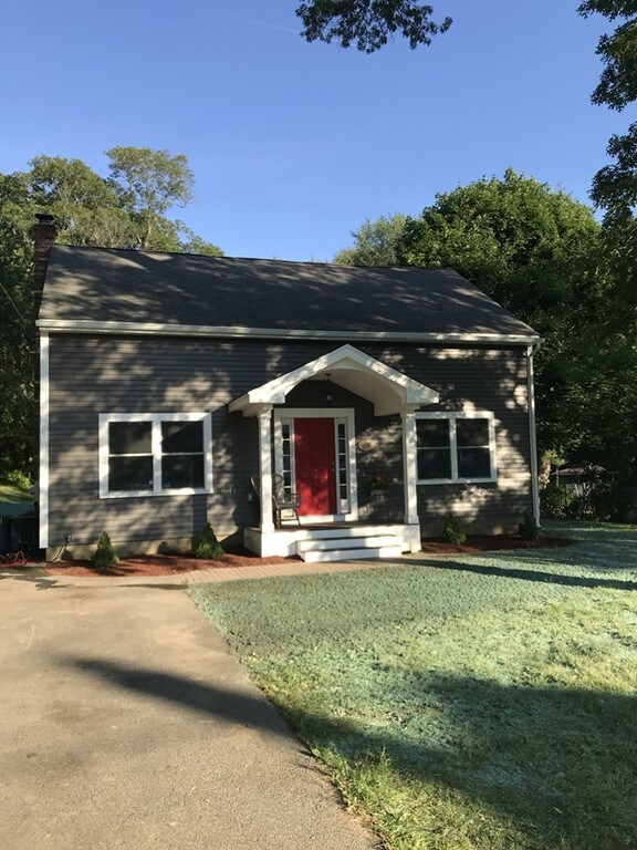 84 Hazel St, Uxbridge, MA 01569 - photo 2