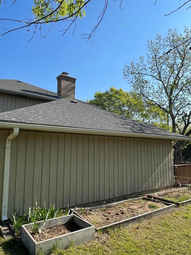 Garage side view