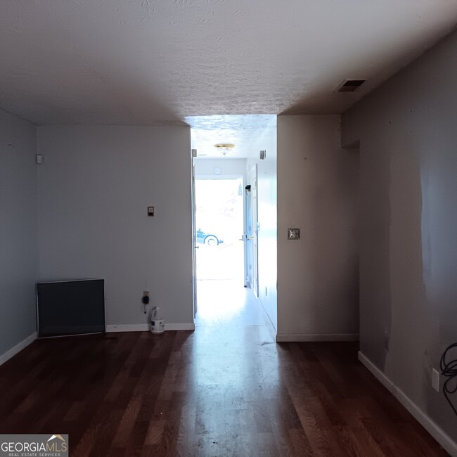 For Sale 1604 Pine Tree Trail, Atlanta, GA 30349