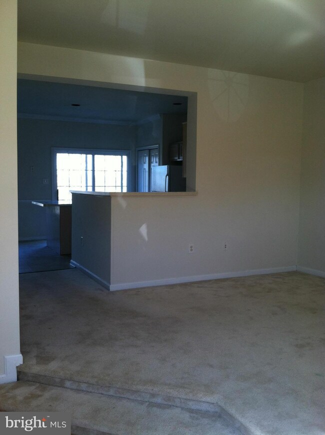 10314 Butternut Cir, Manassas, VA 20110 - photo 4