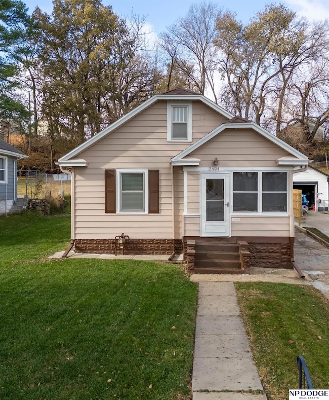 2424 S 23rd St, Omaha, NE 68108 - photo 2