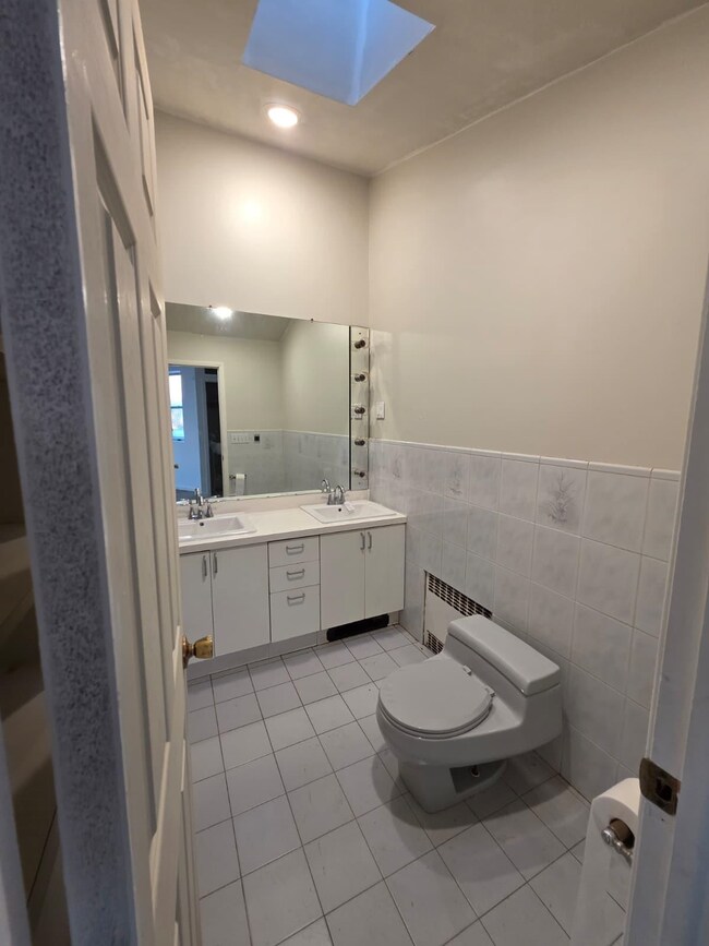 1405 43rd St unit 2, North Bergen, NJ 07047 - photo 4