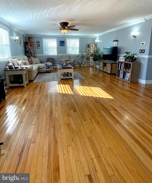 52 Longeron Dr, Middle River, MD 21220 - photo 5