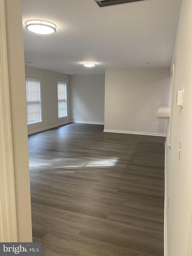 304 Baughmans Ln unit A, Frederick, MD 21702 - photo 4