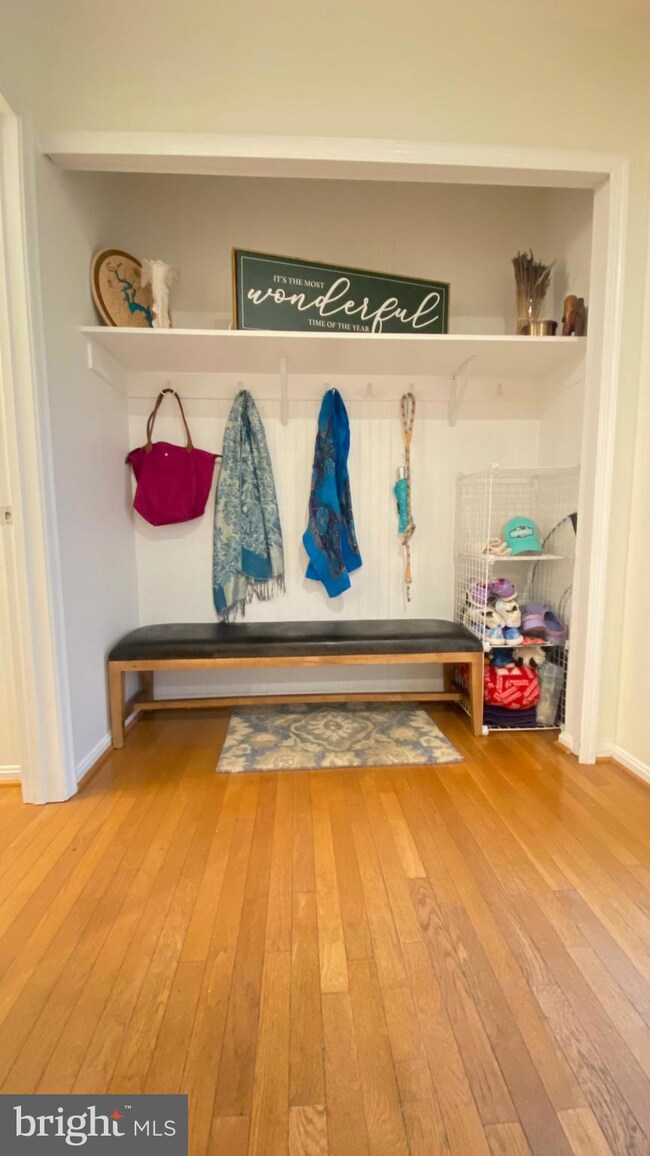 15742 Widewater Dr, Dumfries, VA 22025 - photo 4