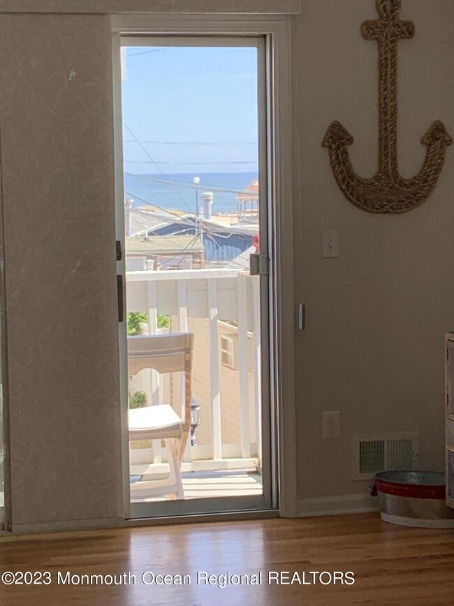 109 Cliff Ave unit 4D, Bradley Beach, NJ 07720 - photo 4