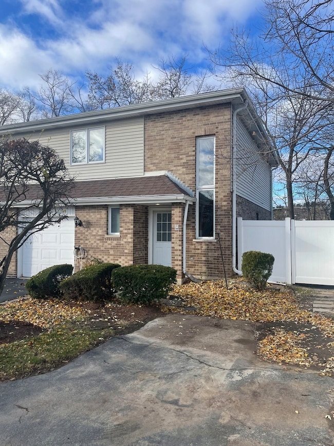 10956 S 76th Ave unit H, Palos Hills, IL 60465 - photo 2