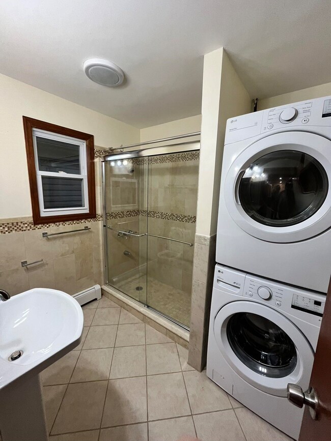 136 Grant Ave unit 2fl, Harrison, NJ 07029 - photo 5