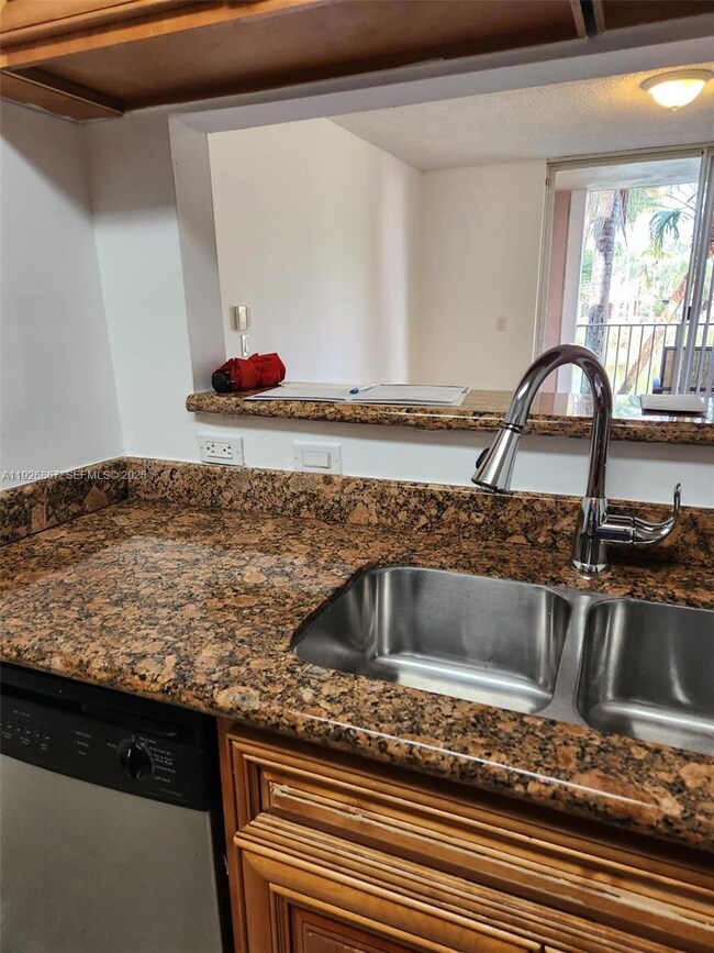 12124 Saint Andrews Place unit 206, Miramar, FL 33025 - photo 6