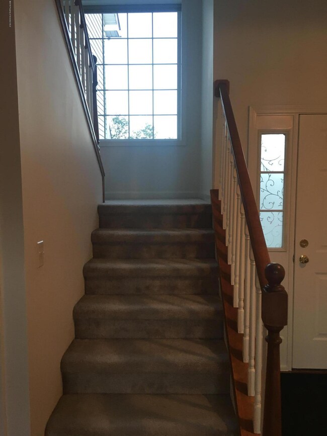 554 S Keyser Ave, Scranton, PA 18504 - photo 7