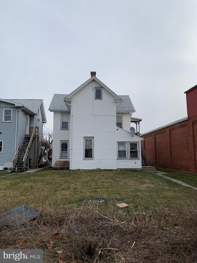 30 S Roberts Ave, New Holland, PA 17557 - photo 2