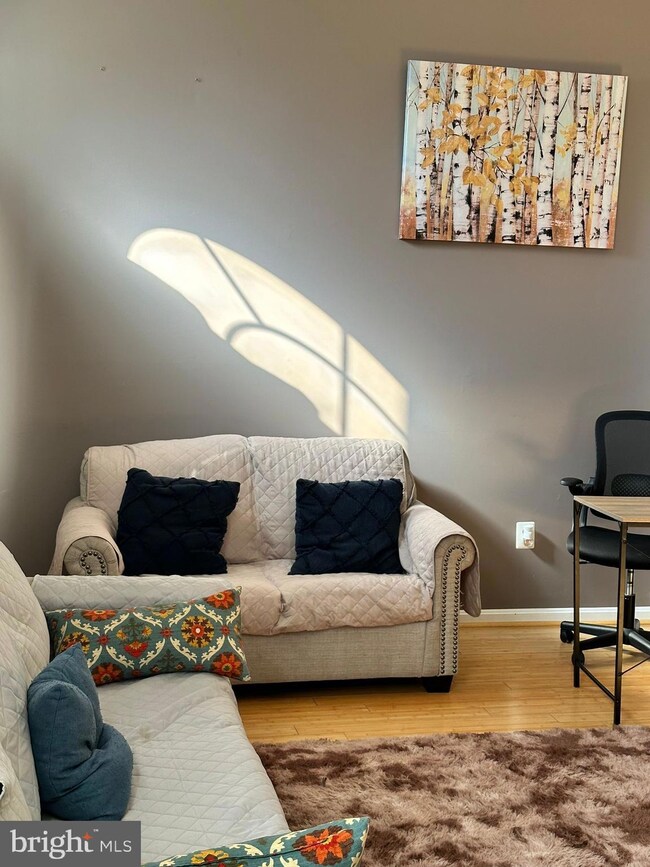 15819 Erwin Ct, Bowie, MD 20716 - photo 5