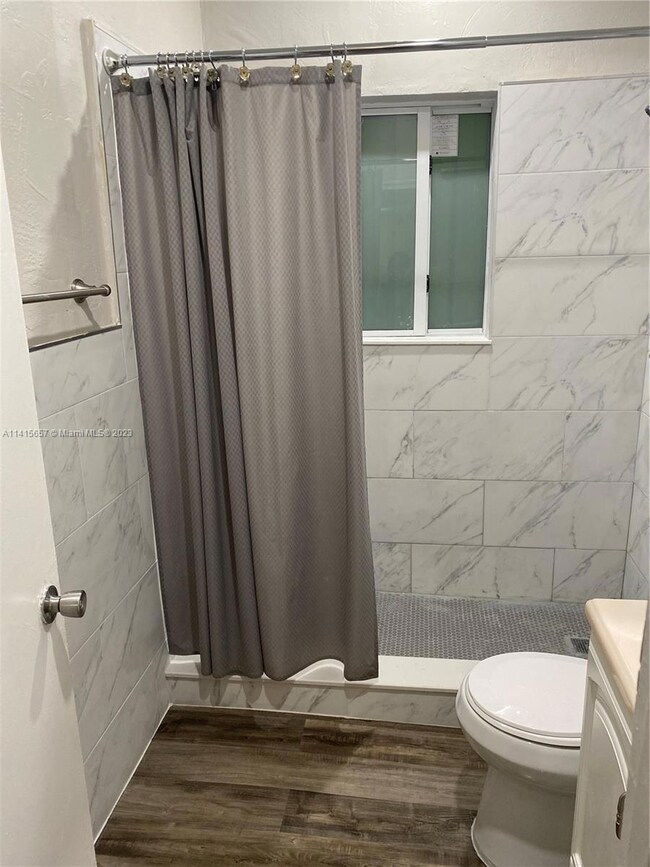 3011 Broadway unit 2, West Palm Beach, FL 33407 - photo 6