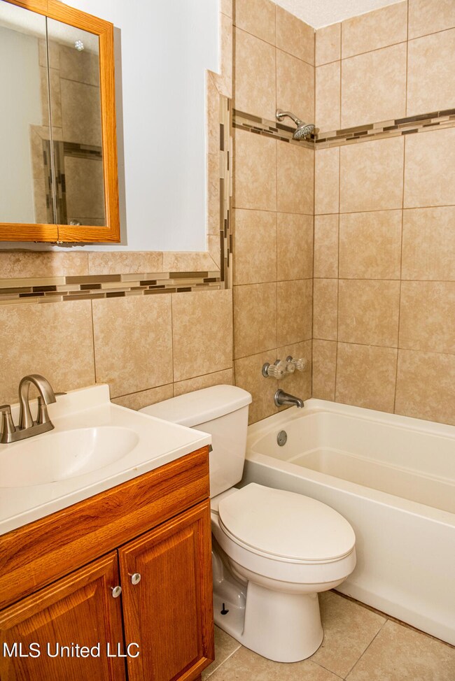 Full Bath 2