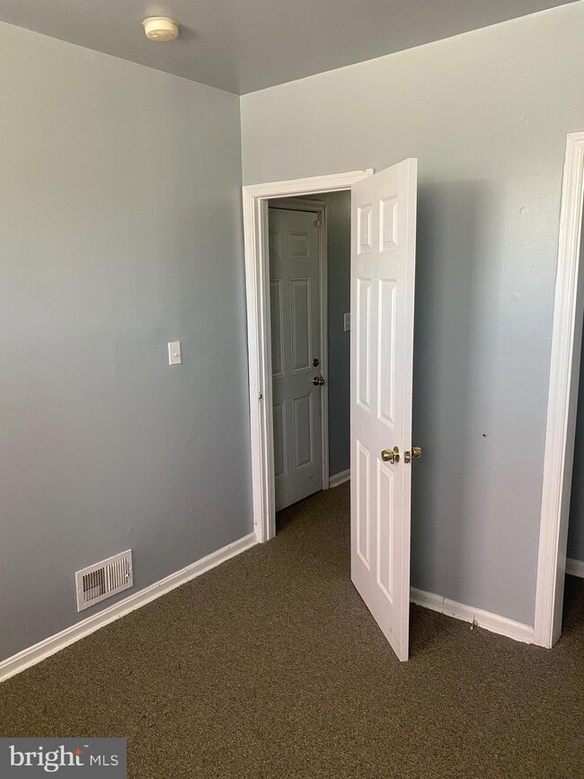 5102 Belair Rd unit 1, Baltimore, MD 21206 - photo 5