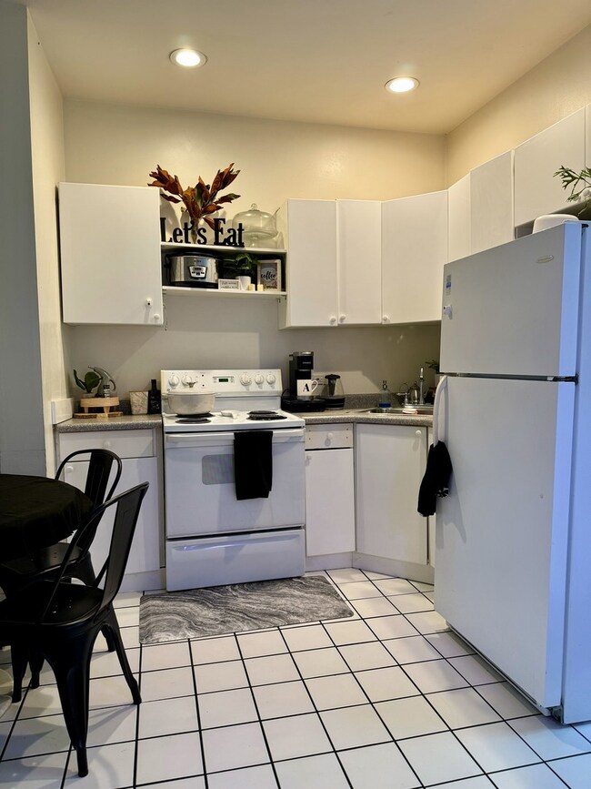 750 S Oakley Blvd unit 3, Chicago, IL 60612 - photo 6