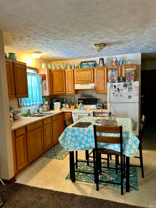 402 E Broadway St, Princeton, IN 47670 - photo 6