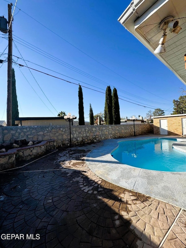 1515 Dennis Cir, El Paso, TX 79925 - photo 6