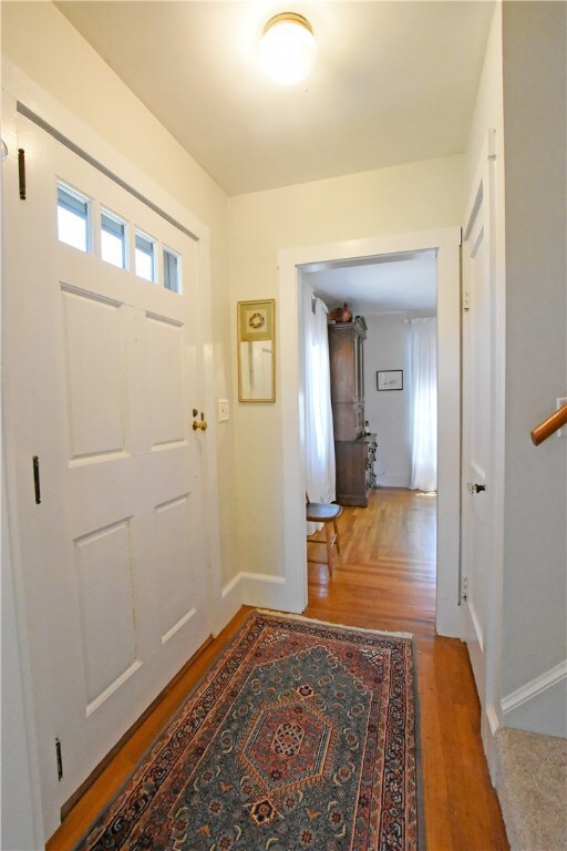 109 Worcester Ave, Riverside, RI 02915 - photo 4