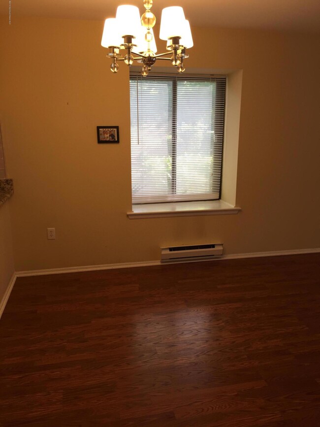 184 Cross Slope Ct unit A, Manalapan, NJ 07726 - photo 4