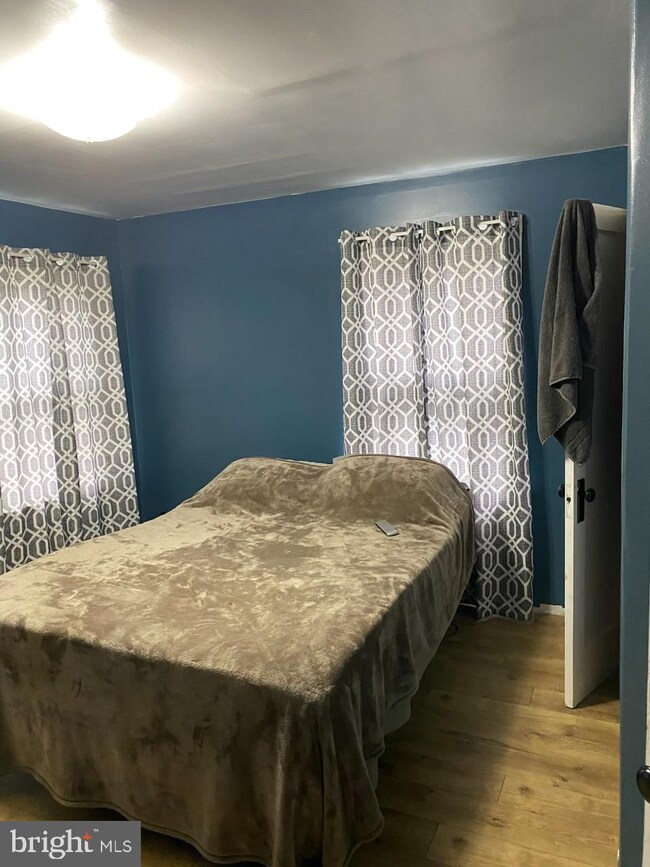 828 W 13th St, Front Royal, VA 22630 - photo 5