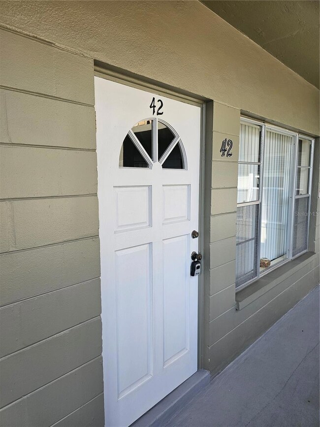 2462 Brazilia Dr unit 42, Clearwater, FL 33763 - photo 3