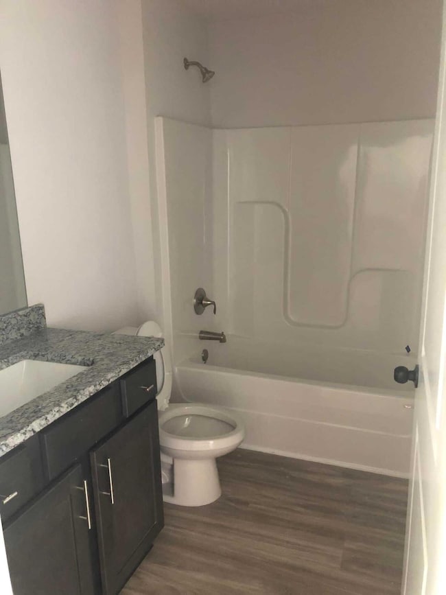 106 Hall Bath